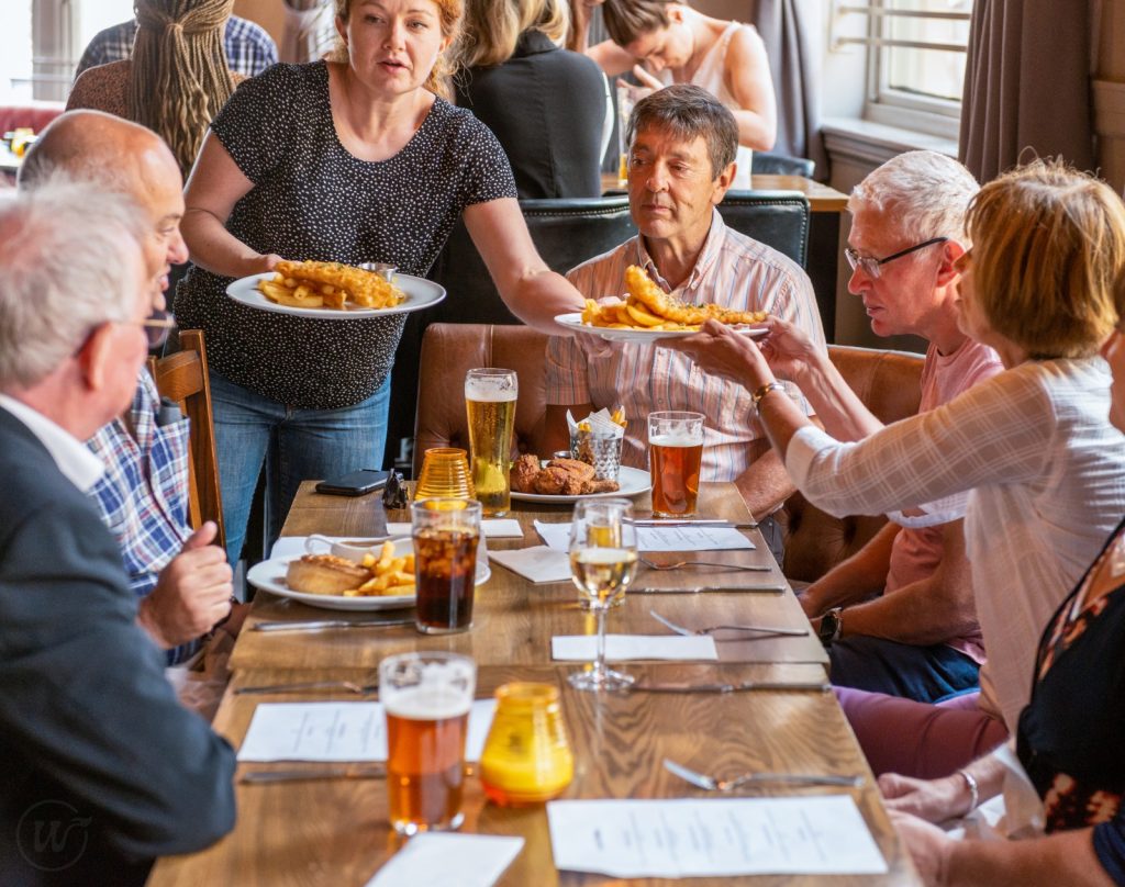 branded wet wipes for uk restaurants